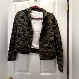 LuLaRoe canvas jacket. Army print size small